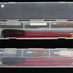 Pussesett cal. 12. Tredelt PVC coated stål rensestok med 3 børster, i plast boks.